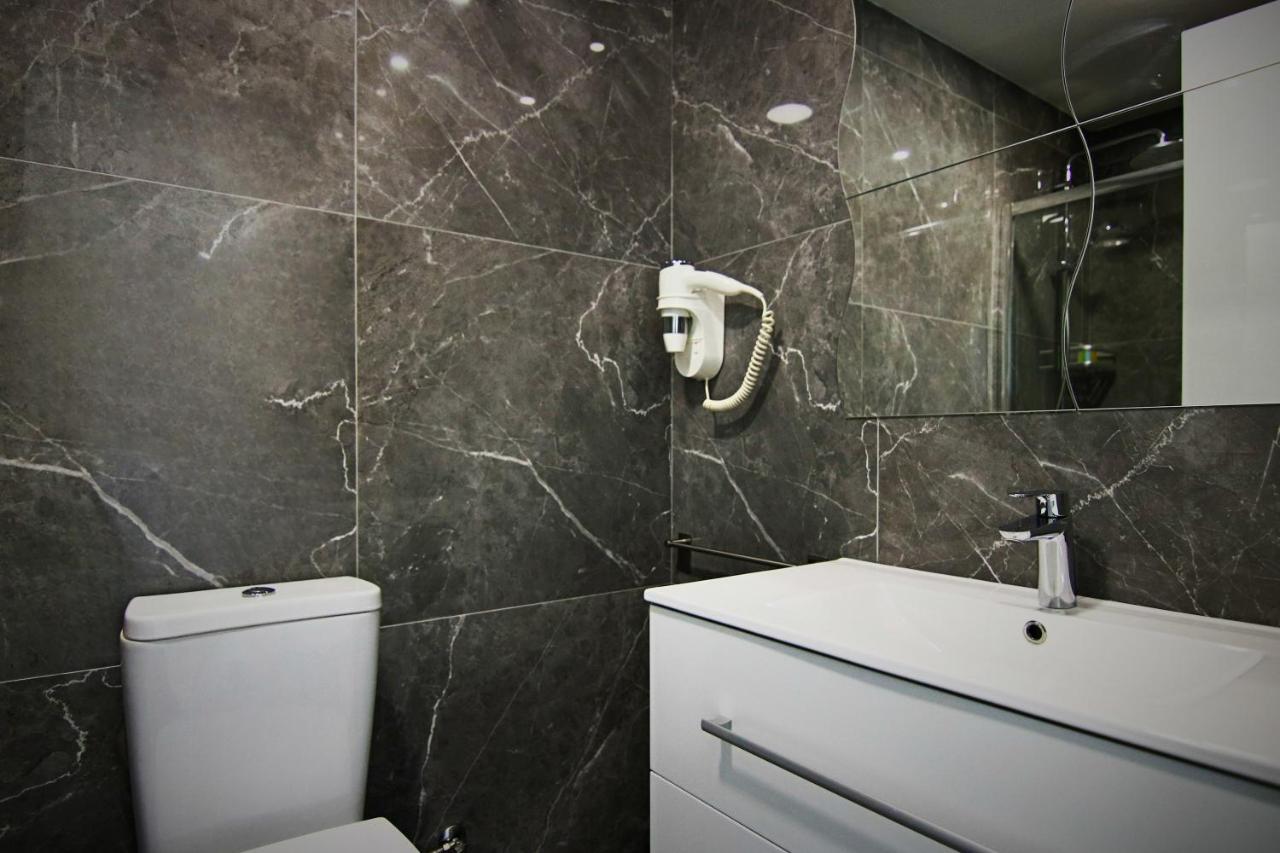 Phaedrus Living: Luxury Suite Nicosia 509 Esterno foto
