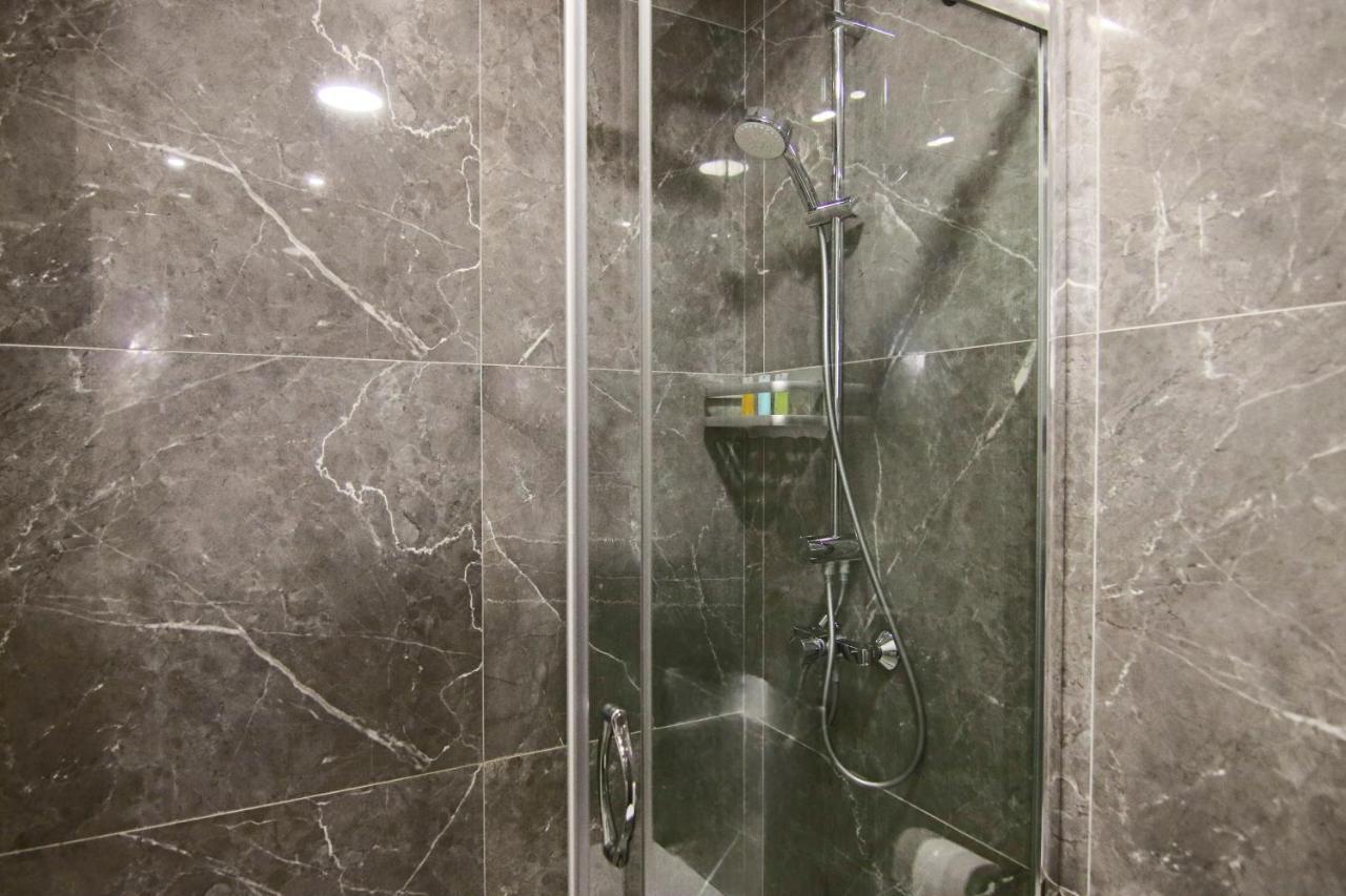 Phaedrus Living: Luxury Suite Nicosia 509 Esterno foto